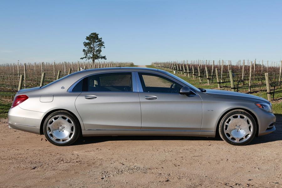  Mercedes-Maybach S600 2015 года  (NA) (фото 14 из 53)